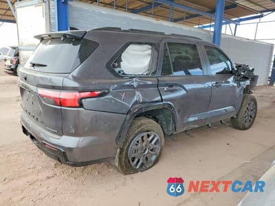 Trzecie zdjęcie samochodu z tyłu: 2026 TOYOTA SEQUOIA PLATINUM VIN:7SVAAABA7TX077138 - miniatura