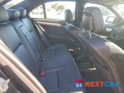 Zdjęcie 10 z 12 samochodu: 2008 MERCEDES-BENZ C 300 VIN:WDDGF54X08R017377 - miniatura