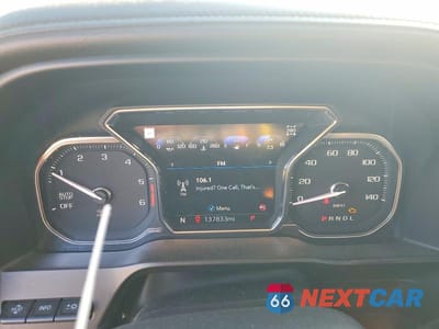 Zdjęcie 9 z 12 samochodu: 2020 GMC SIERRA K1500 AT4 VIN:3GTU9EETXLG418735 - miniatura