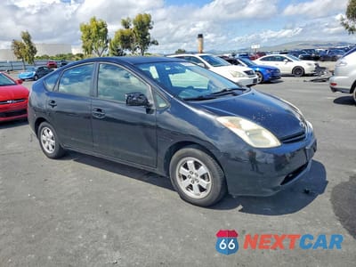 Czwarte zdjęcie samochodu z boku: 2005 TOYOTA PRIUS BASE VIN:JTDKB20U553028514 - miniatura