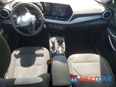 Zdjęcie 8 z 13 samochodu: 2025 CHEVROLET TRAX LS VIN:KL77LFEP2SC192096 - miniatura
