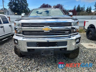 Piąte zdjęcie samochodu w środku: 2016 CHEVROLET SILVERADO K3500 LTZ VIN:1GC4K0E85GF304720 - miniatura