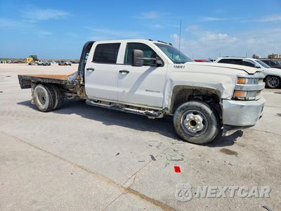 Czwarte zdjęcie samochodu z boku: 2019 CHEVROLET SILVERADO C3500 VIN:1GB4CVCG4KF171885 - miniatura