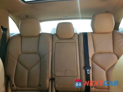 Zdjęcie 10 z 14 samochodu: 2016 PORSCHE CAYENNE VIN:WP1AA2A27GKA11197 - miniatura