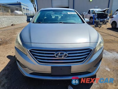 Piąte zdjęcie samochodu w środku: 2016 HYUNDAI SONATA SE VIN:5NPE24AFXGH321776 - miniatura