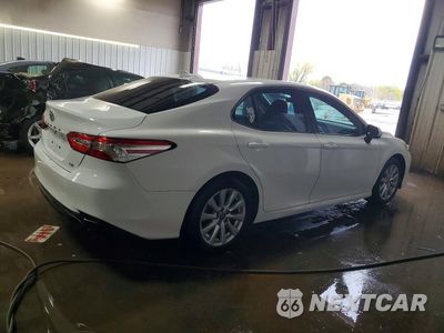 Trzecie zdjęcie samochodu z tyłu: 2019 TOYOTA CAMRY LE VIN:4T1B11HK1KU255507 - miniatura