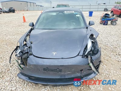 Piąte zdjęcie samochodu w środku: 2023 TESLA MODEL 3 VIN:5YJ3E1EA4PF695178 - miniatura