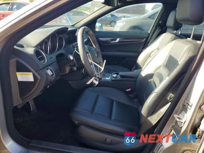 Zdjęcie 7 z 12 samochodu: 2014 MERCEDES-BENZ C 300 4MATIC VIN:WDDGF8AB3EA892912 - miniatura