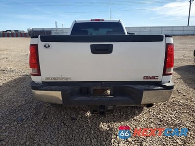 Zdjęcie 6 z 12 samochodu: 2011 CHEVROLET SILVERADO K2500 HEAVY DUTY LT VIN:1GC1KXCG0BF133258 - miniatura