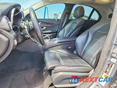 Zdjęcie 7 z 12 samochodu: 2017 MERCEDES-BENZ C 300 VIN:55SWF4JB9HU232835 - miniatura