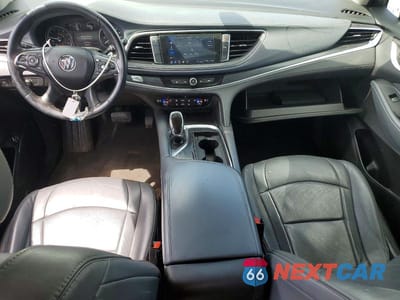 Zdjęcie 8 z 13 samochodu: 2020 BUICK ENCLAVE ESSENCE VIN:5GAERBKW5LJ119459 - miniatura