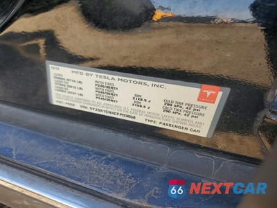 Zdjęcie 12 z 12 samochodu: 2012 TESLA MODEL S VIN:5YJSA1CN4CFP03058 - miniatura