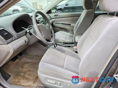 Zdjęcie 7 z 12 samochodu: 2005 TOYOTA CAMRY LE V6 VIN:4T1BF32K45U603245 - miniatura
