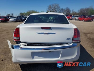 Zdjęcie 6 z 12 samochodu: 2011 CHRYSLER 300 LIMITED VIN:2C3CA5CGXBH564645 - miniatura