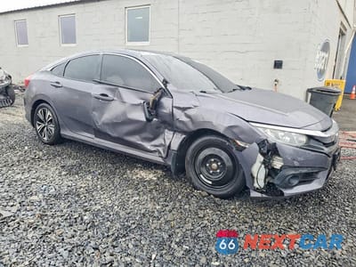 Czwarte zdjęcie samochodu z boku: 2017 HONDA CIVIC EX VIN:2HGFC1F38HH638725 - miniatura