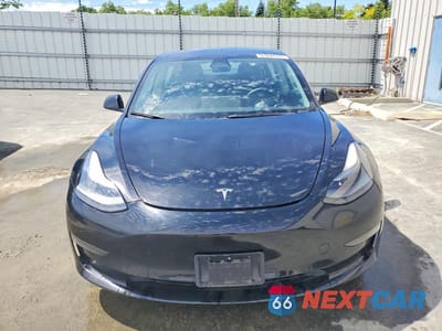 Piąte zdjęcie samochodu w środku: 2022 TESLA MODEL 3 VIN:5YJ3E1EA9NF287160 - miniatura