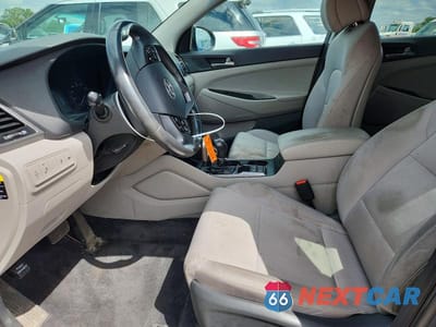 Zdjęcie 7 z 13 samochodu: 2018 HYUNDAI TUCSON VALUE VIN:KM8J33A27JU750238 - miniatura