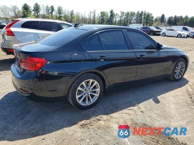 Trzecie zdjęcie samochodu z tyłu: 2016 BMW 320 XI VIN:WBA8E5G59GNU21616 - miniatura