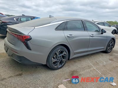 Trzecie zdjęcie samochodu z tyłu: 2025 KIA K5 GT-LINE VIN:KNAG64J76S5371604 - miniatura