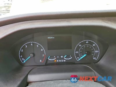 Zdjęcie 9 z 13 samochodu: 2020 FORD TRANSIT 150 DELIVERY VAN VIN:1FTYE1C85LKA55550 - miniatura