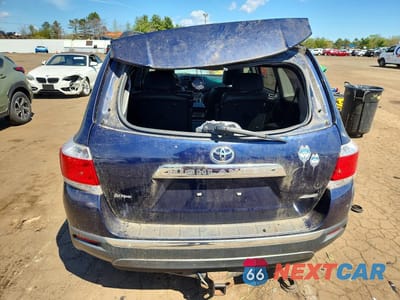 Zdjęcie 6 z 13 samochodu: 2012 TOYOTA HIGHLANDER SE VIN:5TDBK3EH5CS117402 - miniatura