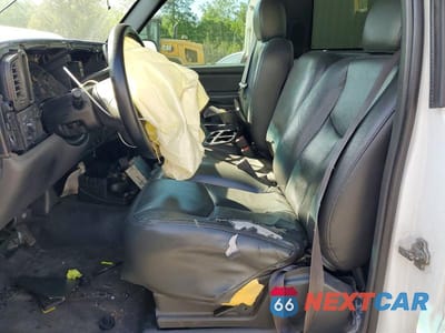 Zdjęcie 7 z 12 samochodu: 2007 GMC NEW SIERRA C1500 CLASSIC VIN:3GTEC14X27G201656 - miniatura