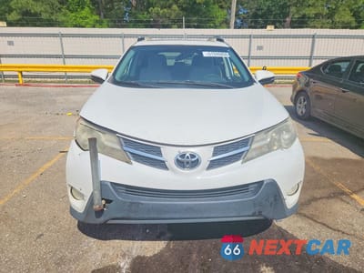 Piąte zdjęcie samochodu w środku: 2014 TOYOTA RAV4 XLE VIN:2T3WFREV8EW105602 - miniatura