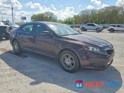 Czwarte zdjęcie samochodu z boku: 2011 KIA OPTIMA LX VIN:KNAGM4A78B5183172 - miniatura