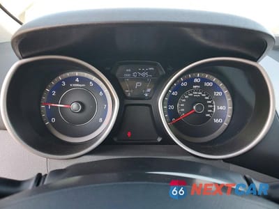 Zdjęcie 9 z 12 samochodu: 2013 HYUNDAI ELANTRA GLS VIN:KMHDH4AE0DU902976 - miniatura
