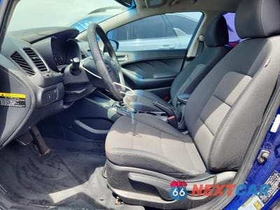 Zdjęcie 7 z 12 samochodu: 2018 KIA FORTE LX VIN:3KPFL4A76JE247598 - miniatura