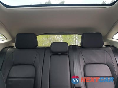 Zdjęcie 10 z 13 samochodu: 2018 JAGUAR E-PACE SE VIN:SADFP2FX1J1Z32911 - miniatura