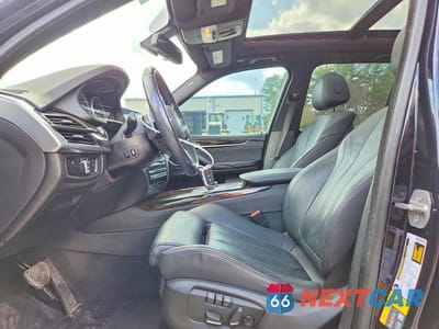 Zdjęcie 7 z 12 samochodu: 2017 BMW X5 XDR40E VIN:5UXKT0C55H0S80662 - miniatura