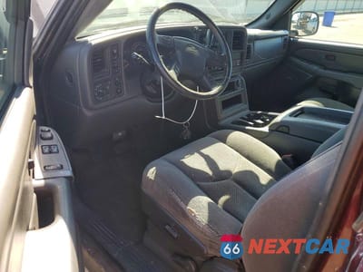 Zdjęcie 8 z 11 samochodu: 2004 CHEVROLET SILVERADO K1500 VIN:2GCEK19T841394473 - miniatura