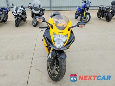 Drugie zdjęcie samochodu z przodu: 2012 SUZUKI GSX750 VIN:JS1GR7MA9C2101069 - miniatura