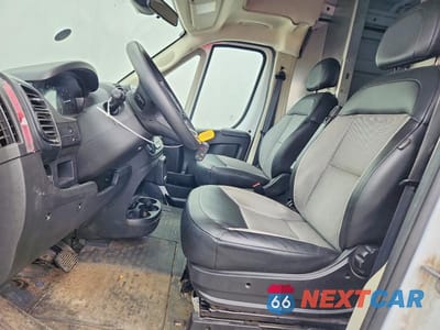 Zdjęcie 7 z 13 samochodu: 2022 RAM PROMASTER 2500 DELIVERY VAN VIN:3C6LRVDG6NE134606 - miniatura
