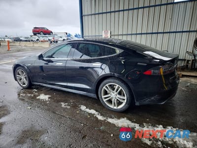 Drugie zdjęcie samochodu z przodu: 2013 TESLA MODEL S VIN:5YJSA1CNXDFP21629 - miniatura