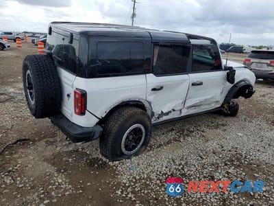 Trzecie zdjęcie samochodu z tyłu: 2025 FORD BRONCO BADLANDS VIN:1FMEE9BP0SLB27558 - miniatura