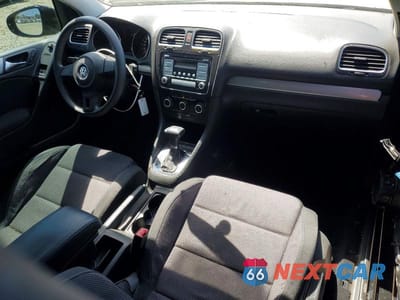 Zdjęcie 8 z 12 samochodu: 2010 VOLKSWAGEN GOLF VIN:WVWBB7AJ6AW189819 - miniatura