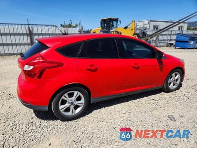 Trzecie zdjęcie samochodu z tyłu: 2014 FORD FOCUS SE VIN:1FADP3K23EL391704 - miniatura