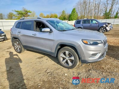 Czwarte zdjęcie samochodu z boku: 2019 JEEP CHEROKEE LIMITED VIN:1C4PJMDX6KD491468 - miniatura