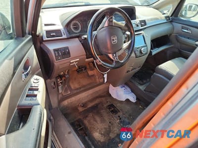 Zdjęcie 8 z 13 samochodu: 2016 HONDA ODYSSEY EXL VIN:5FNRL5H66GB106307 - miniatura