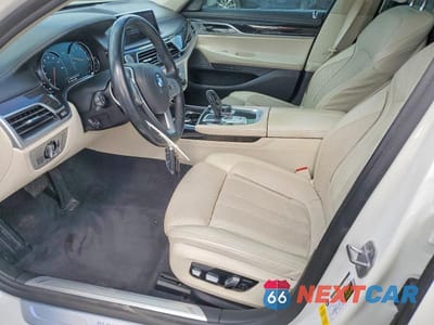 Zdjęcie 7 z 13 samochodu: 2019 BMW 740 I VIN:WBA7E2C54KB217719 - miniatura