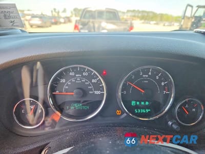 Zdjęcie 9 z 13 samochodu: 2018 JEEP WRANGLER UNLIMITED SAHARA VIN:1C4BJWEG7JL816833 - miniatura