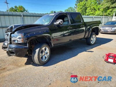 2008 CHEVROLET SILVERADO K1500 2GCEK13M781188875 - główne zdjęcie licytacji z USA - miniatura