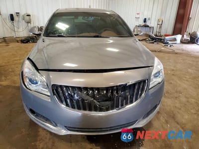Piąte zdjęcie samochodu w środku: 2017 BUICK REGAL SPORT TOURING VIN:2G4GL5EXXH9196860 - miniatura
