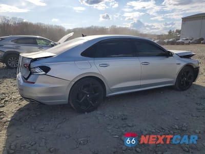 Trzecie zdjęcie samochodu z tyłu: 2020 VOLKSWAGEN PASSAT R-LINE VIN:1VWMA7A38LC020626 - miniatura