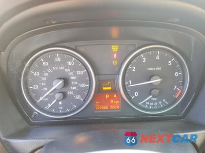 Zdjęcie 9 z 12 samochodu: 2010 BMW 328 I VIN:WBAPH7C52AA175897 - miniatura