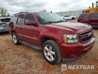 Czwarte zdjęcie samochodu z boku: 2010 CHEVROLET TAHOE K1500 LT VIN:1GNUKBE02AR271940 - miniatura