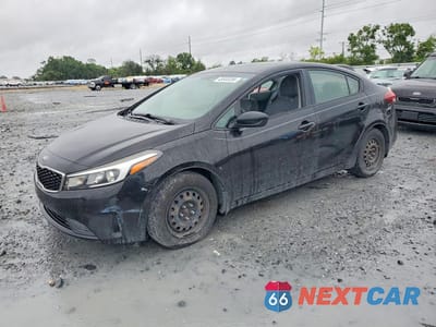 2017 KIA FORTE LX 3KPFK4A73HE102614 - główne zdjęcie licytacji z USA - miniatura