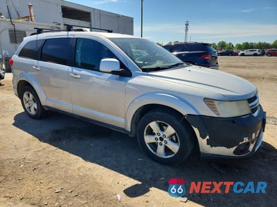 Czwarte zdjęcie samochodu z boku: 2011 DODGE JOURNEY MAINSTREET VIN:3D4PH1FG8BT558351 - miniatura